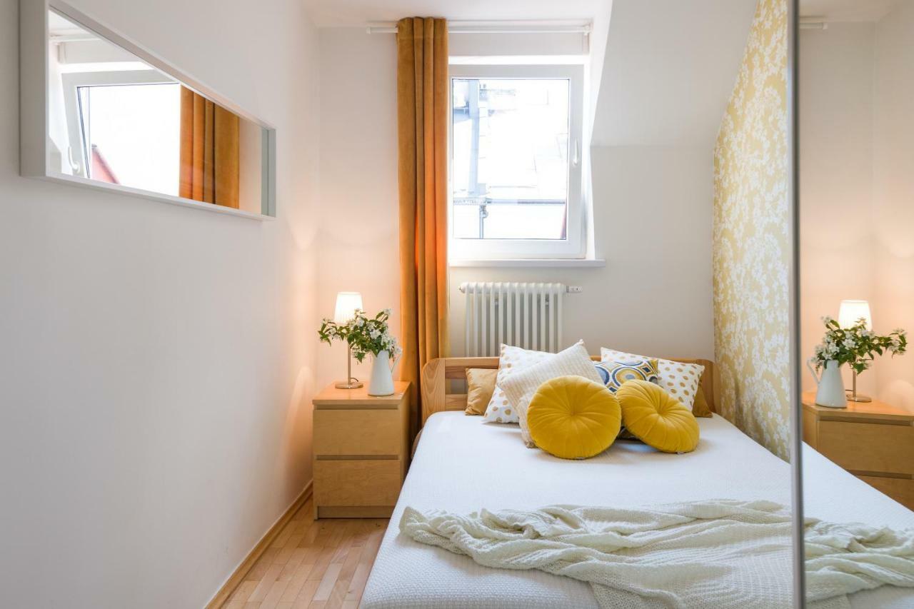 Kazimierz Apartment คราคูฟ ภายนอก รูปภาพ