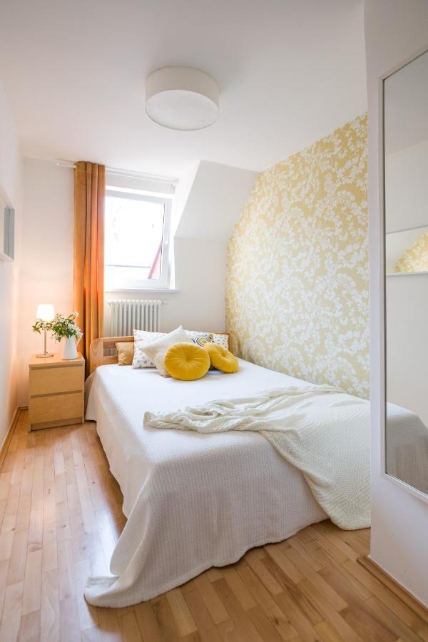 Kazimierz Apartment คราคูฟ ภายนอก รูปภาพ